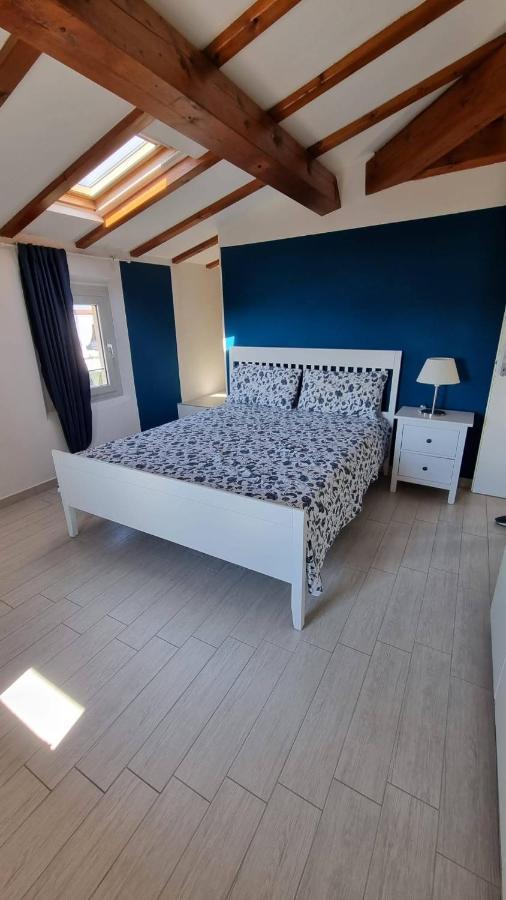 Ferienwohnung Casa Elsa Torri Del Benaco Exterior foto