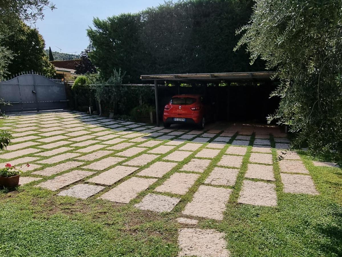 Ferienwohnung Casa Elsa Torri Del Benaco Exterior foto